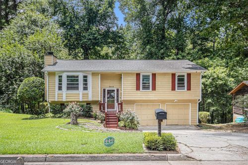 3245 Oakbrook Ln, Clarkston, GA, 30021-1004 | Card Image