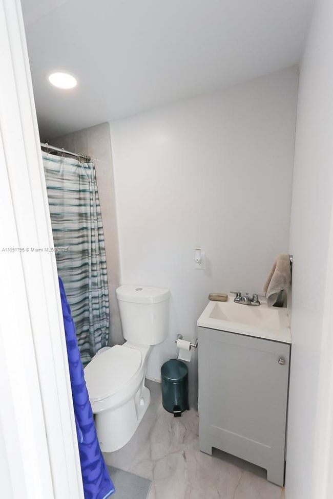 3813 Sw 149 Th Pl, House other with 4 bedrooms, 3 bathrooms and null parking in Miami FL | Image 34