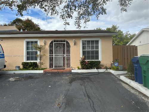 2733 Nw 204th Ln, Miami Gardens, FL, 33056-2131 | Card Image