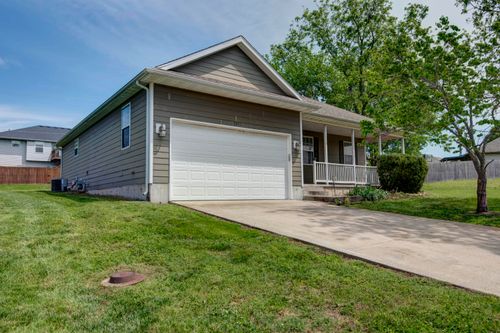 2071 E Foxridge Trl, Republic, MO, 65738-7543 | Card Image