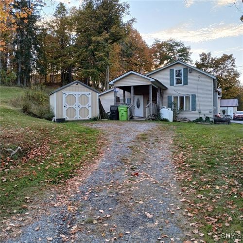 4399 Furnace Hill Rd, Canastota, NY, 13032-4012 | Card Image