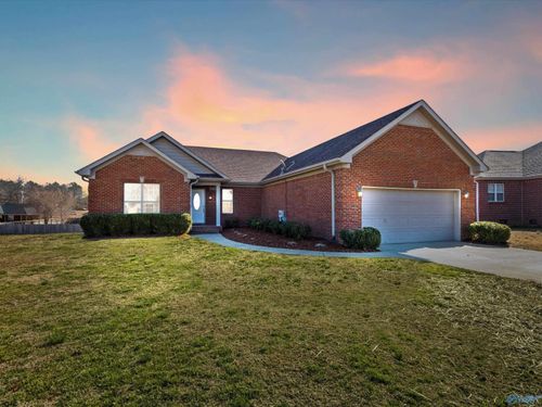 27889 Trotters Ln, Athens, AL, 35613-5653 | Card Image