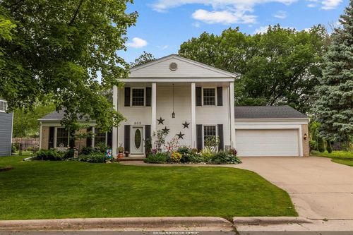805 N Canterbury Drive, APPLETON, WI, 54915 | Card Image