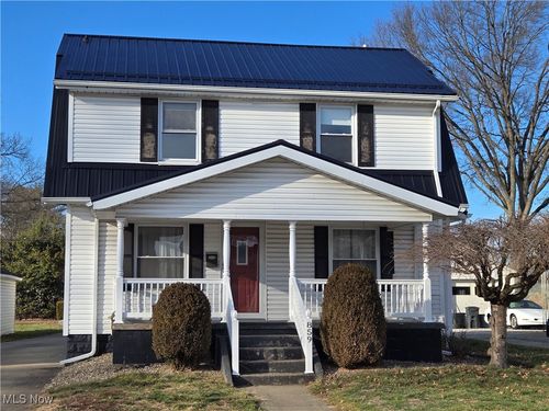 859 Orchard Ave Nw, New Philadelphia, OH, 44663-1167 | Card Image