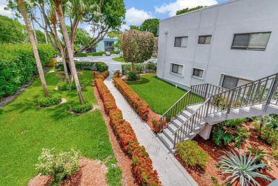 166 - 15090 Ashland Place, Condo with 2 bedrooms, 2 bathrooms and null parking in Delray Beach FL | Image 3