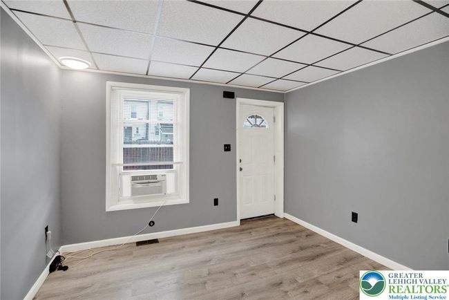 920 N Mohr St, Townhouse with 3 bedrooms, 1 bathrooms and null parking in Allentown PA | Image 6