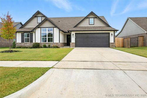 15903 E 74th St N, Owasso, OK, 74055-8580 | Card Image