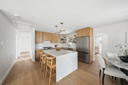 11743 Neering Dr, Dallas, TX, 75218-1927 | Card Image