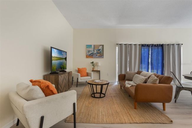 Family room | Image 9