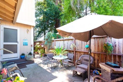 1444 Gold Way, Rohnert Park, CA, 94928-5646 | Card Image