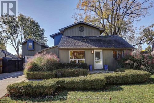 3137 Hale Street, Malahide (Port Bruce), ON, N5H2K2 | Card Image