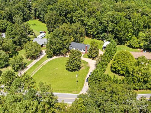 129 Francis Ave, Great Falls, SC, 29055-1109 | Card Image