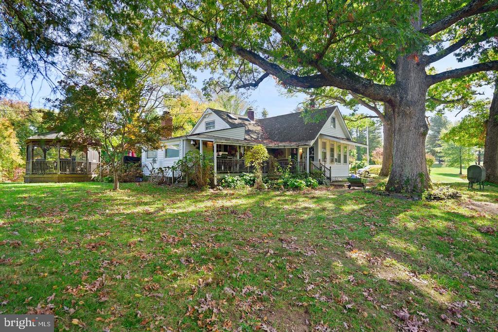 Residential in WOODBRIDGE 2