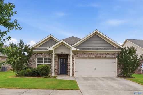8310 Stillwater Cir Nw, Huntsville, AL, 35806-1342 | Card Image