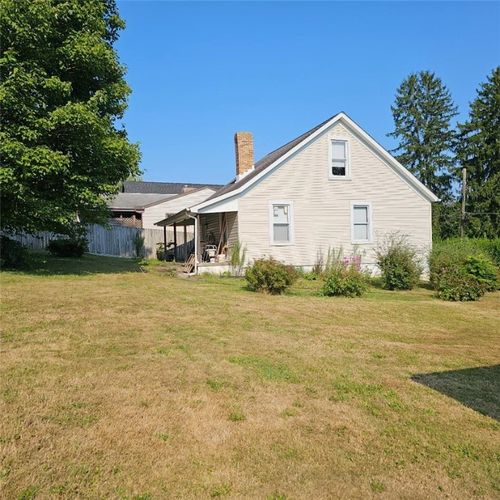 2412 26th St, Beaver Falls, PA, 15010-2330 | Card Image