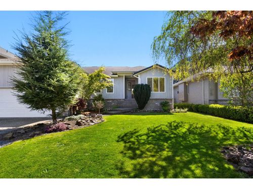 228 Balsam Avenue, Harrison Hot Springs, BC, V0M1K0 | Card Image