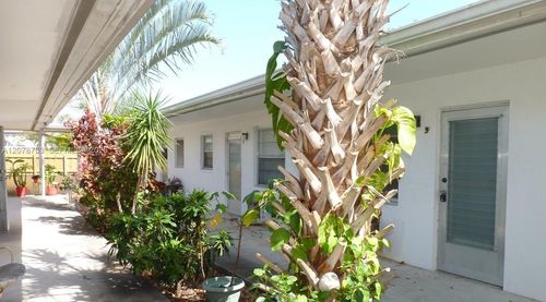 2-1746 3rd Ave N, Lake Worth, FL, 33460-3285 | Card Image