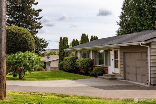 19312 48th Ave W, Lynnwood, WA, 98036-5506 | Card Image