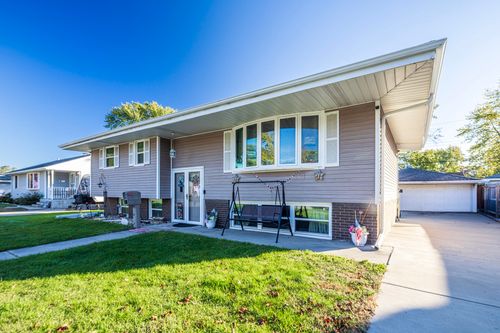 225 N Dwiggins St, Griffith, IN, 46319-2712 | Card Image