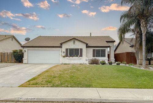 10005 Marco Polo Avenue, Bakersfield, CA, 93312 | Card Image