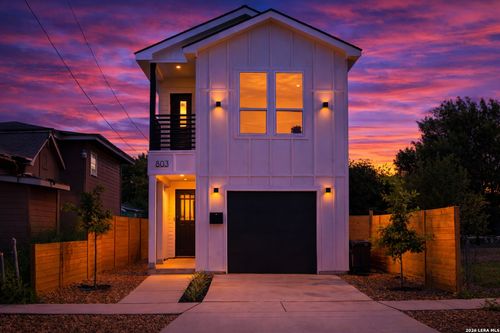 803 Indiana St, San Antonio, TX, 78210-2029 | Card Image