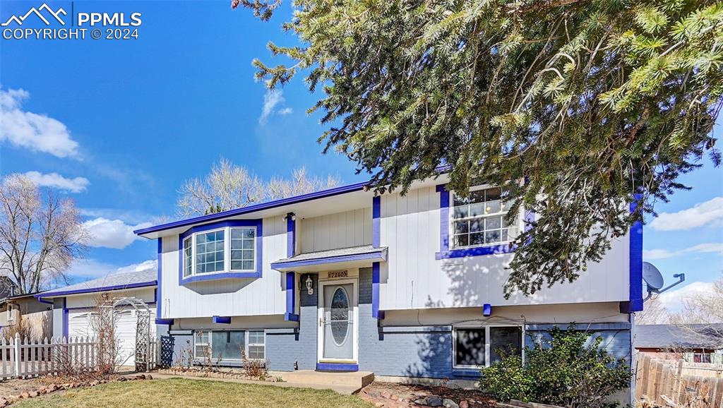 Shawnee Way, Colorado Springs, CO 80915