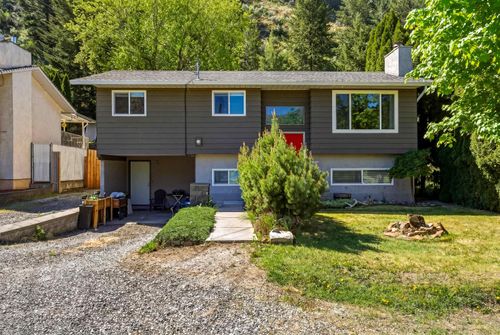 6105 Dallas Dr, Kamloops, BC, V2C5Z9 | Card Image