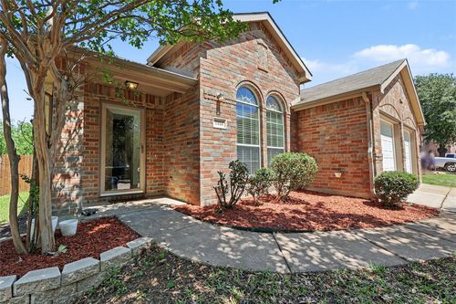 2313 Becard Dr, Mesquite, TX, 75181-2998 | Card Image