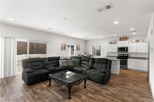 6509 Cinnamon Hazlenut St, North Las Vegas, NV, 89084-1332 | Card Image