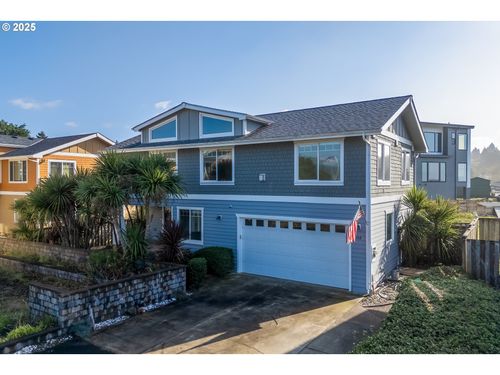 255 Nw Fayette St, Waldport, OR, 97394-9686 | Card Image