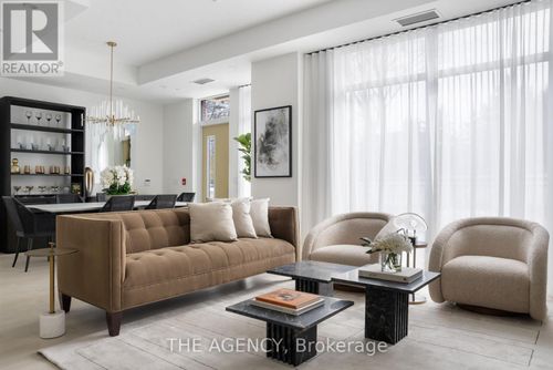 th121-259 The Kingsway, Toronto (Edenbridge-Humber Valley), ON, M9A3T6 | Card Image