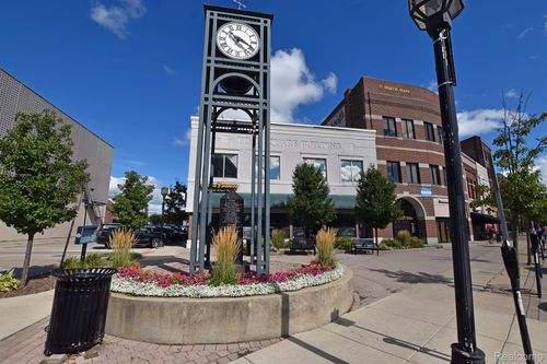 ste-a-71 N Main St, Mount Clemens, MI, 48043-5672 | Card Image