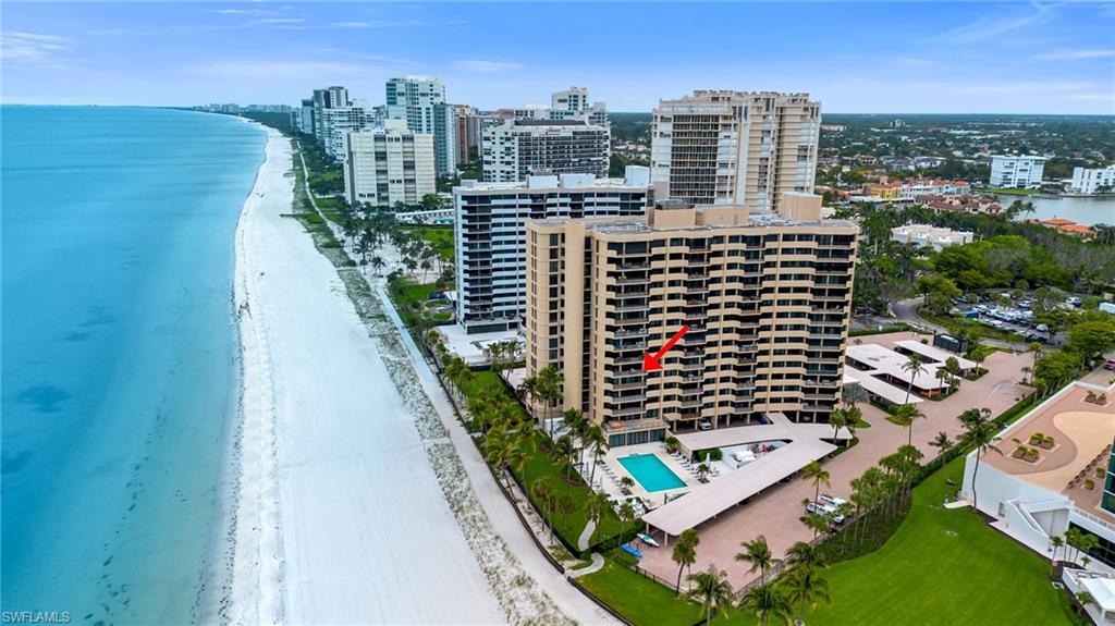 Residential in NAPLES 3