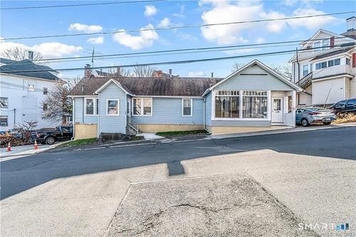 113 Bunker Hill Ave, Waterbury, CT, 06708-2222 | Card Image