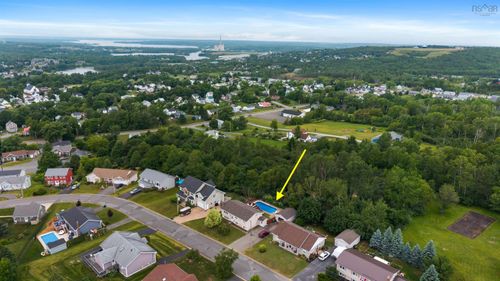98 Sierra Dr, New Glasgow, NS, B2H6A2 | Card Image