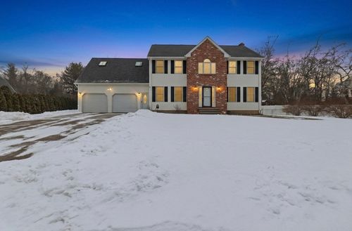 76 Kane Brothers Cir, Westfield, MA, 01085-1568 | Card Image