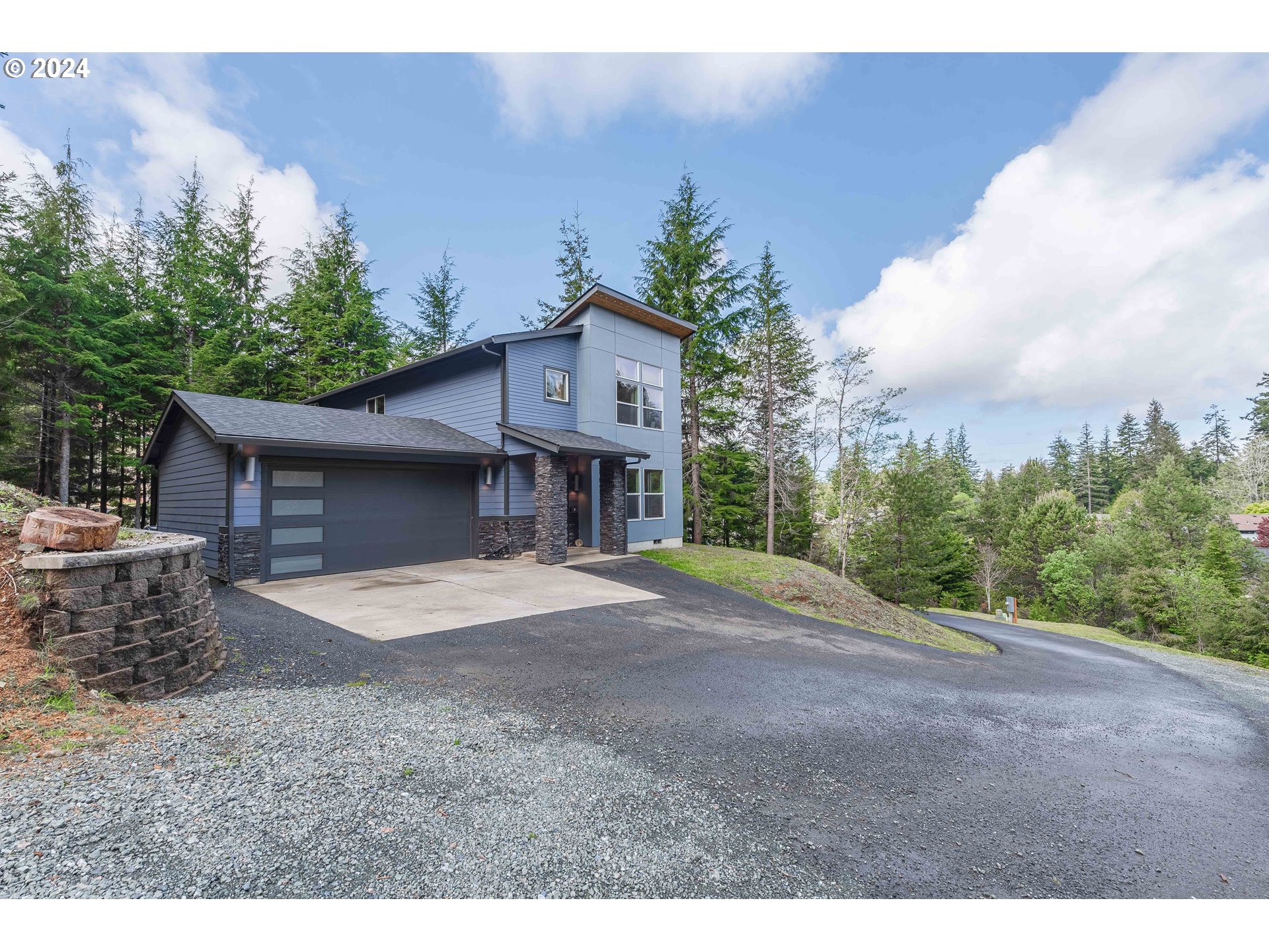 Timberline Dr, Coos Bay, OR 97420