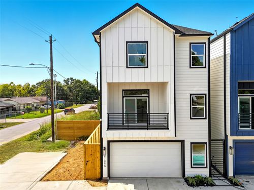 b-4749 Wilmington St, Houston, TX, 77033-4128 | Card Image