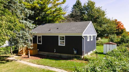 {{alt}} | Card Image