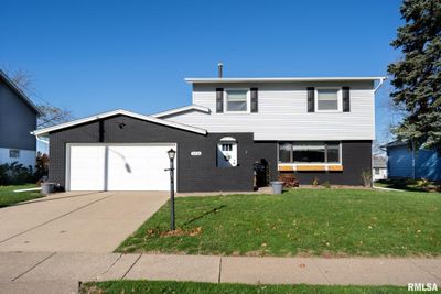 3106 Dundee Lane, House other with 5 bedrooms, 2 bathrooms and null parking in Bettendorf IA | Image 1