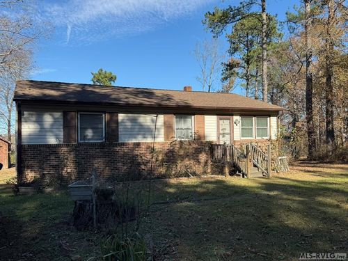 3765 Longview Dr, Kenbridge, VA, 23944-2702 | Card Image