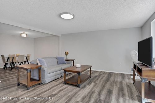 352 Taylor St, Craig, CO, 81625-2727 | Card Image