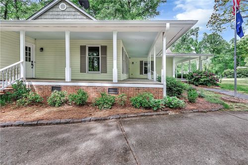 126 Coachman Dr, Anderson, SC, 29625-2551 | Card Image