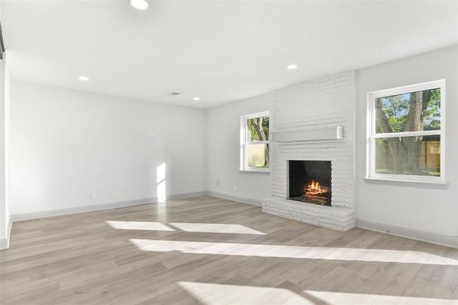 6235 Dumfries Dr, House other with 4 bedrooms, 2 bathrooms and 2 parking in Houston TX | Image 16