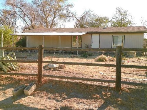 10510 E Avenue R10, Littlerock, CA, 93543-1506 | Card Image