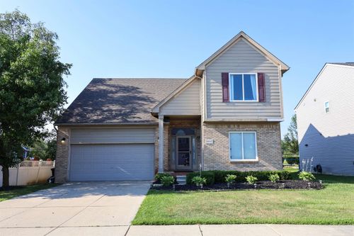 58917 Westmoore Cir, New Haven, MI, 48048-2798 | Card Image