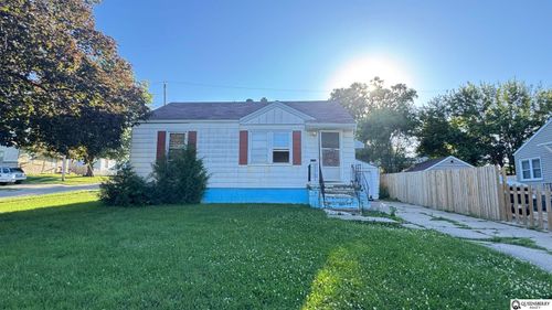 4916 S 41st St, Omaha, NE, 68107-2412 | Card Image