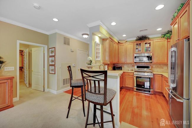 1322 Falston Cir, Townhouse with 2 bedrooms, 2 bathrooms and null parking in Old Bridge NJ | Image 5