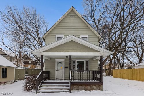 228 W Oxford St, Alliance, OH, 44601-2854 | Card Image