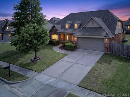 1004 S 75th St, Broken Arrow, OK, 74014-7329 | Card Image